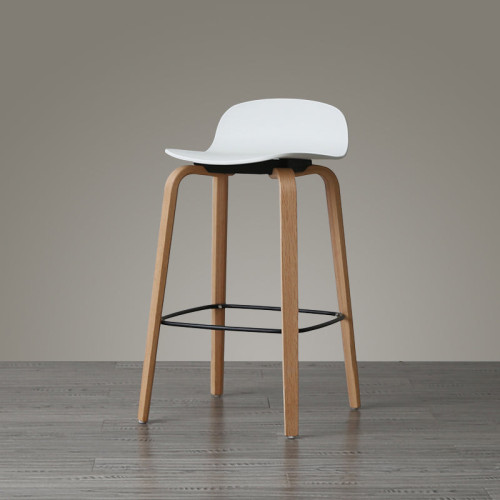 Lot de 4 tabourets de bar blancs style scandinave avec pieds en métal - Hauteur 66cm