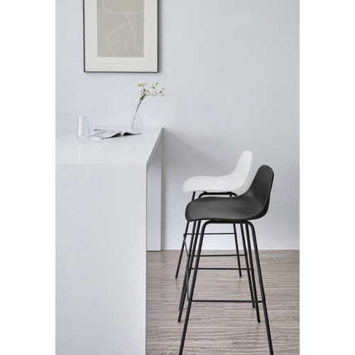 Lot de 4 tabourets scandinaves blancs en résine et pieds en métal - Hauteur 76 cm