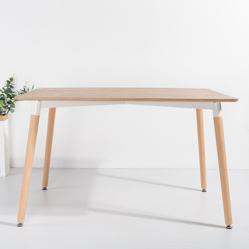 Table style scandinave 120 x 80 cm avec pieds et plateau bois