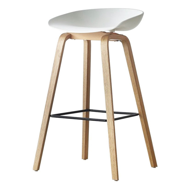 Tabouret scandinave blanc en résine et pieds en bois naturel - Hauteur 66 cm