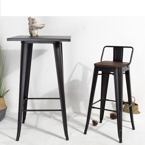 Lot de 4 tabourets de bar en métal noir mat style industriel avec dossier et assise en bois foncé - Hauteur 76 cm 