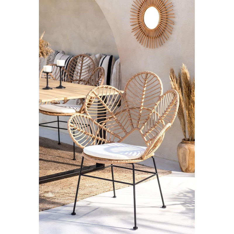 Fauteuil confortable aspect rotin naturel