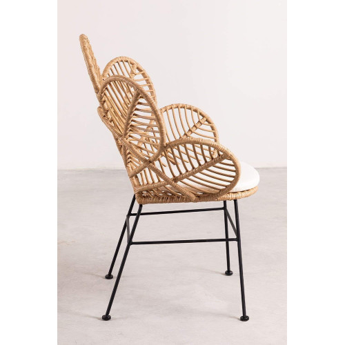 Fauteuil confortable aspect rotin naturel