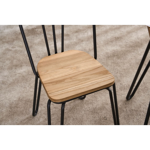 Lot de 4 chaises en métal noir mat style industriel et assise en bois clair – Pieds en épingle