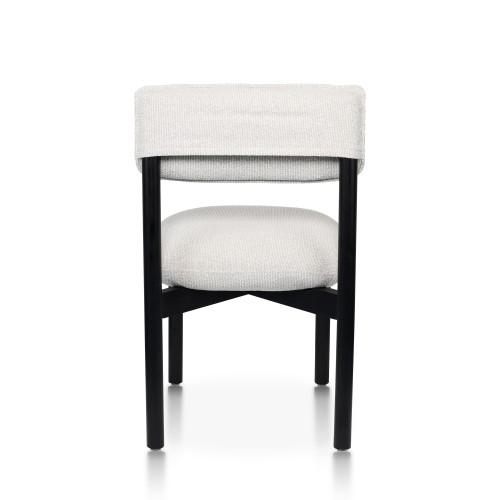 KOSMI - Chaise en bois noir avec assise et dossier rembourrés en tissu chiné beige clair