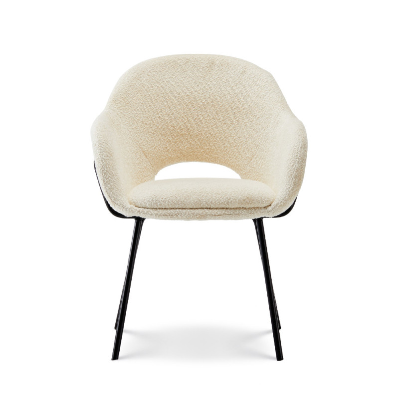 KOSMI - Chaise en tissu beige ANDREA aspect bouclette et accoudoirs