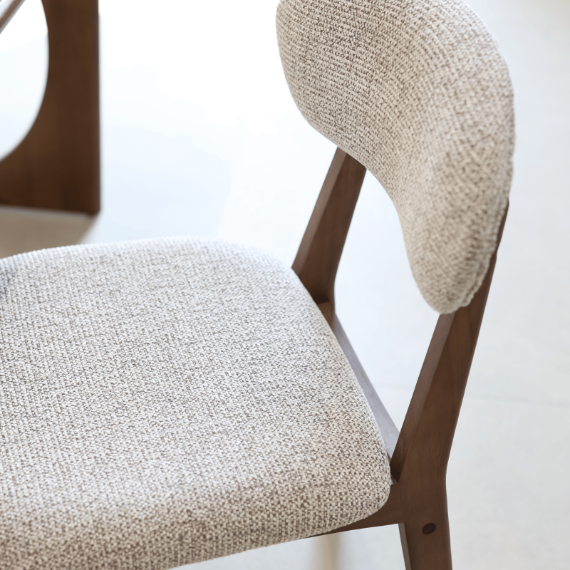 LINA - Lot de 2 chaises bois aspect noyer et tissu chiné | KOSMI