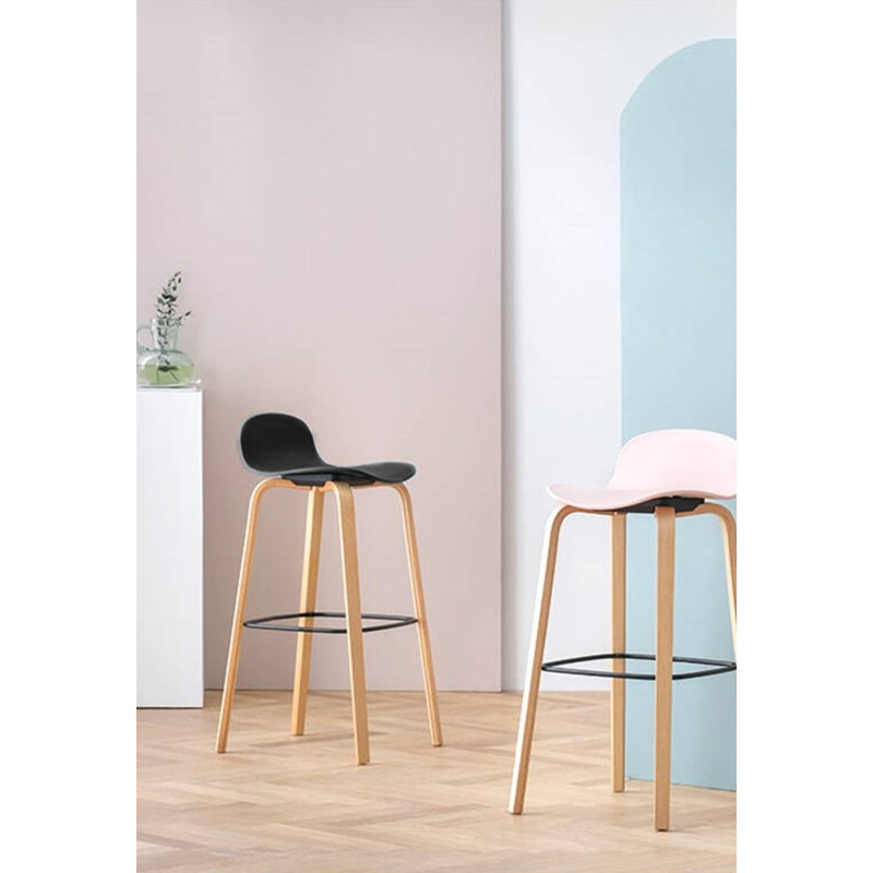 Lot de 2 tabourets de bar noirs style scandinave avec pieds en métal - Hauteur 66cm