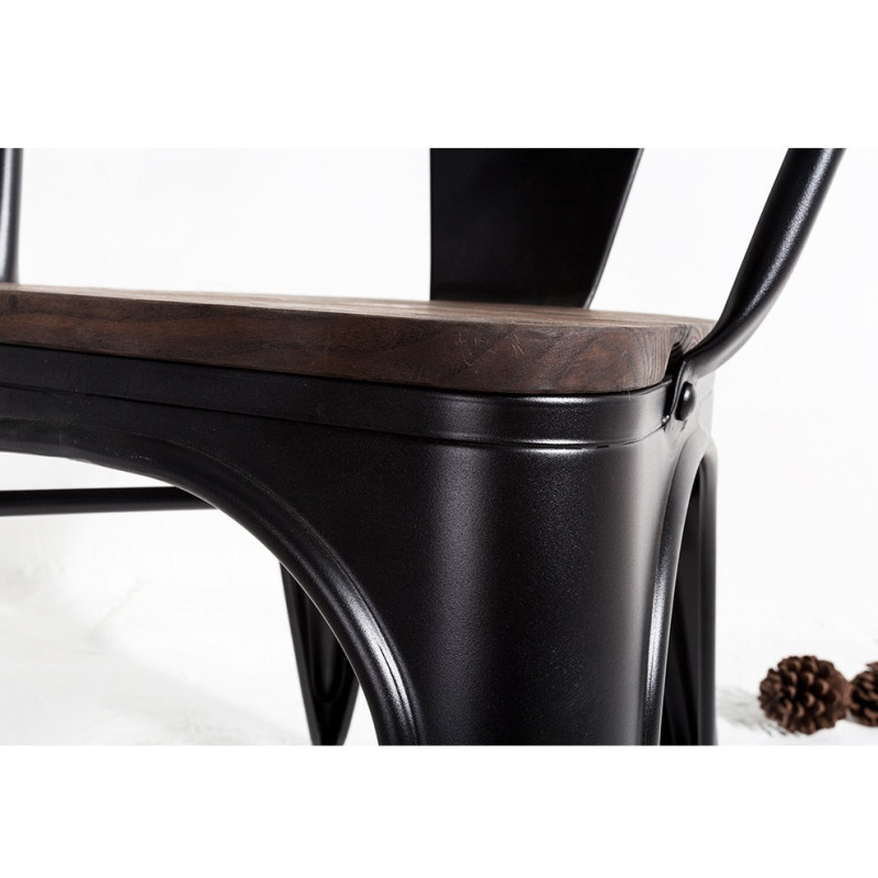 Lot de 4 chaises en métal noir mat style industriel avec assise en bois foncé - Avec accoudoirs