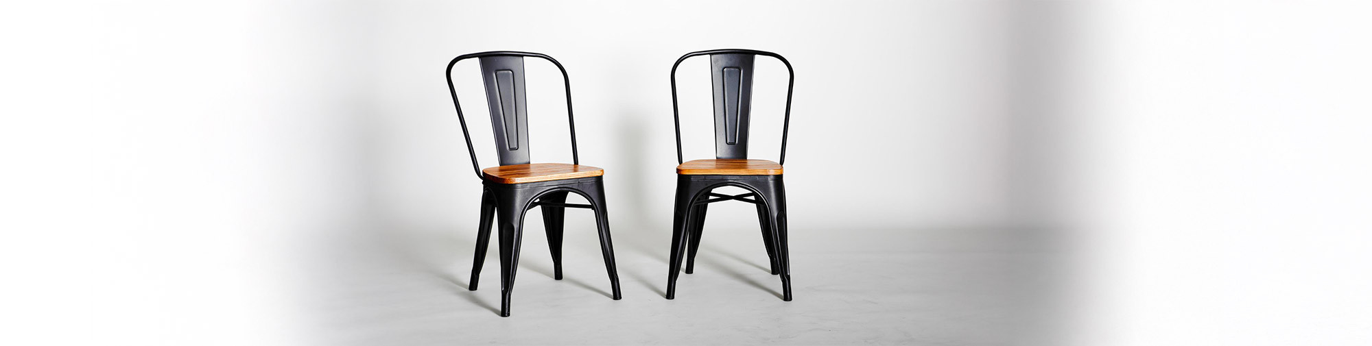 Chaises Industrielles Noires