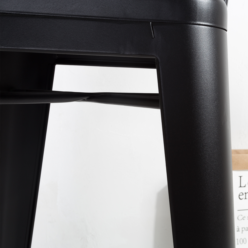 Tabouret de bar en métal noir mat style industriel - Avec dossier - Hauteur 76 cm